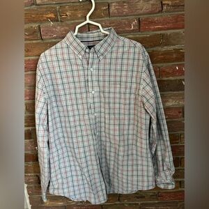 Croft & Barrow Gray and Red Casual Button Down Shirt